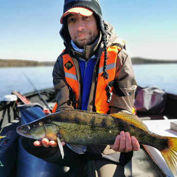 Команда в лодке